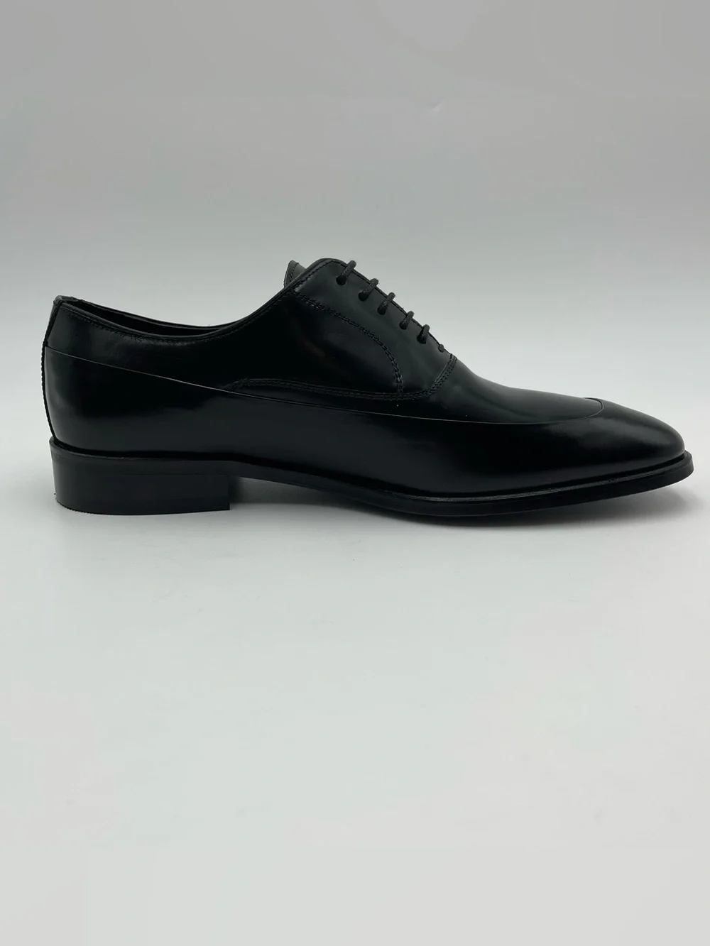 VELLAPAIS Men SZ 7 Black Leather Ballard Oxford Shoes-MSRP $309